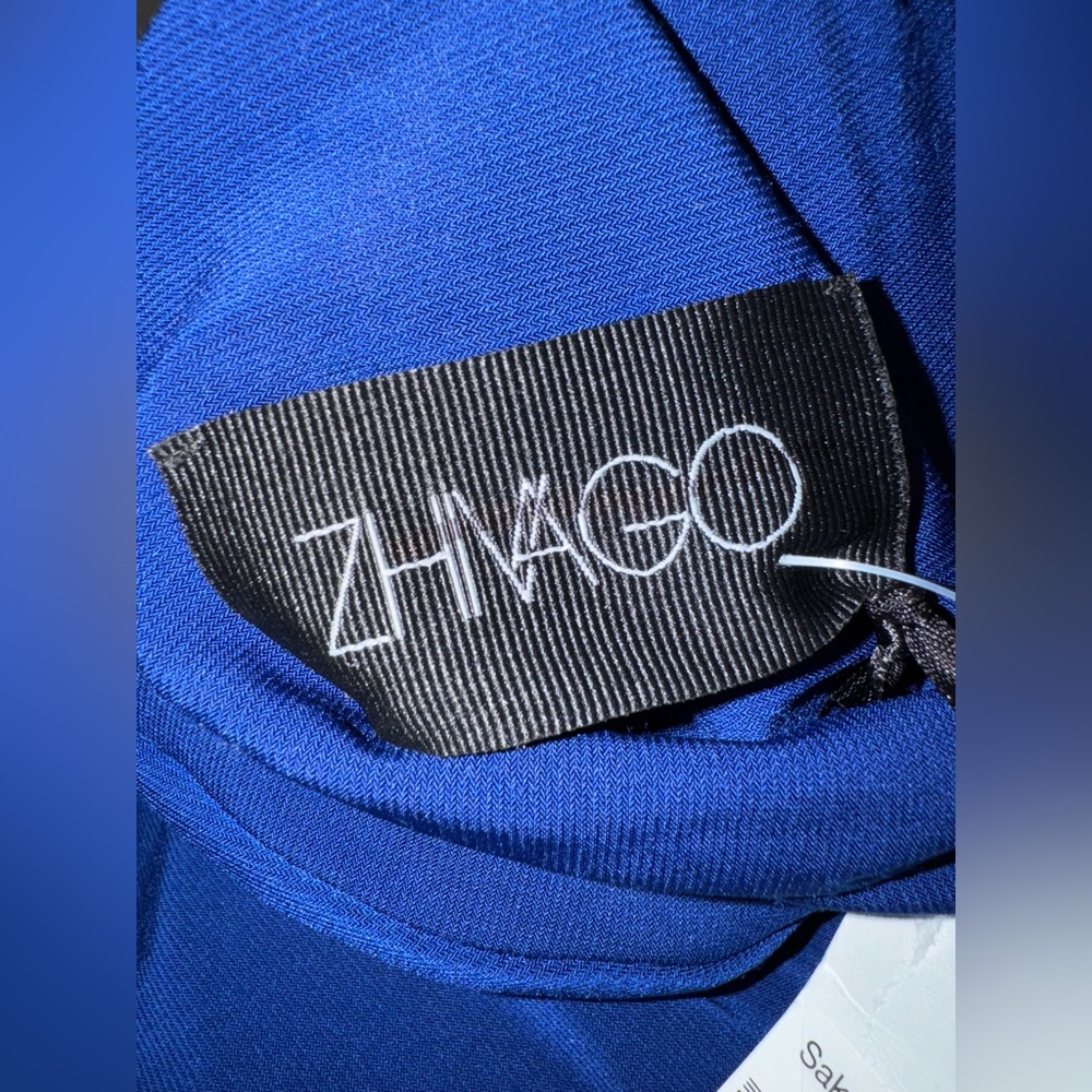ZHIVAGO Signature Lover Man Keyhole-Back Midi Dress - Picture 9 of 11